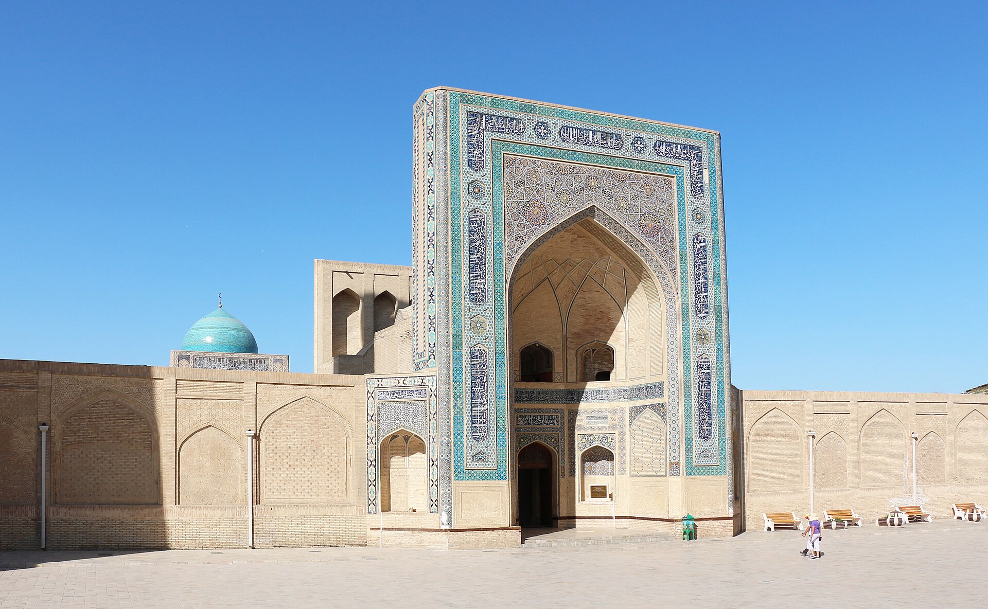 Kalyan Mosque, Bukhara — Bernard Gagnon, Wikimedia Commons (CC0)